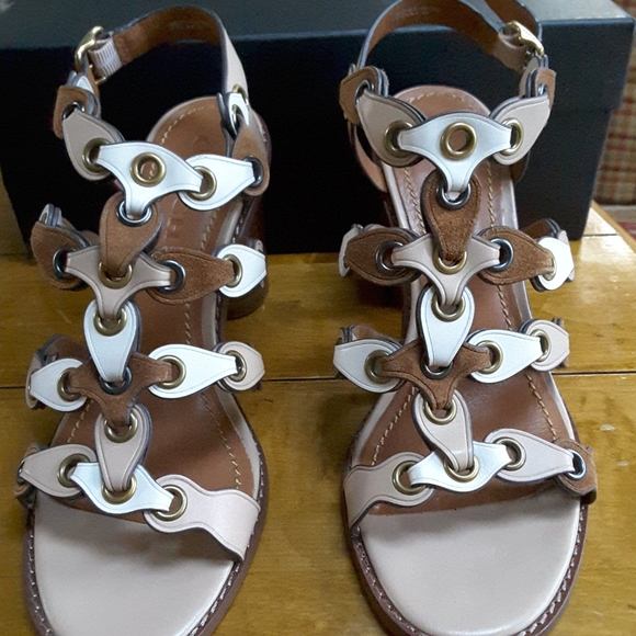 COACH Sandals!! NWT - Picture 2 of 5